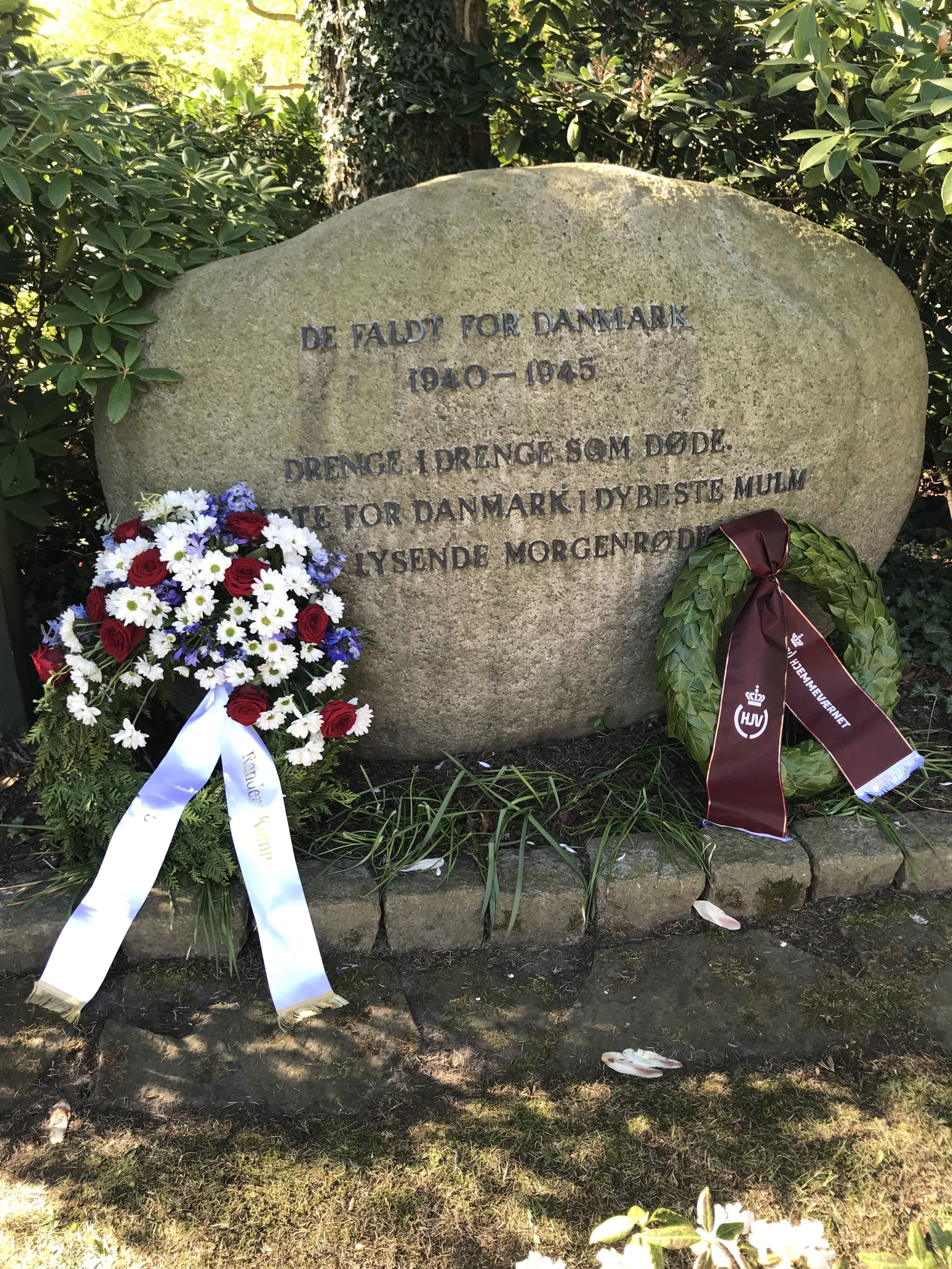 Kranse ved mindelunden på Nordre Kirkegård