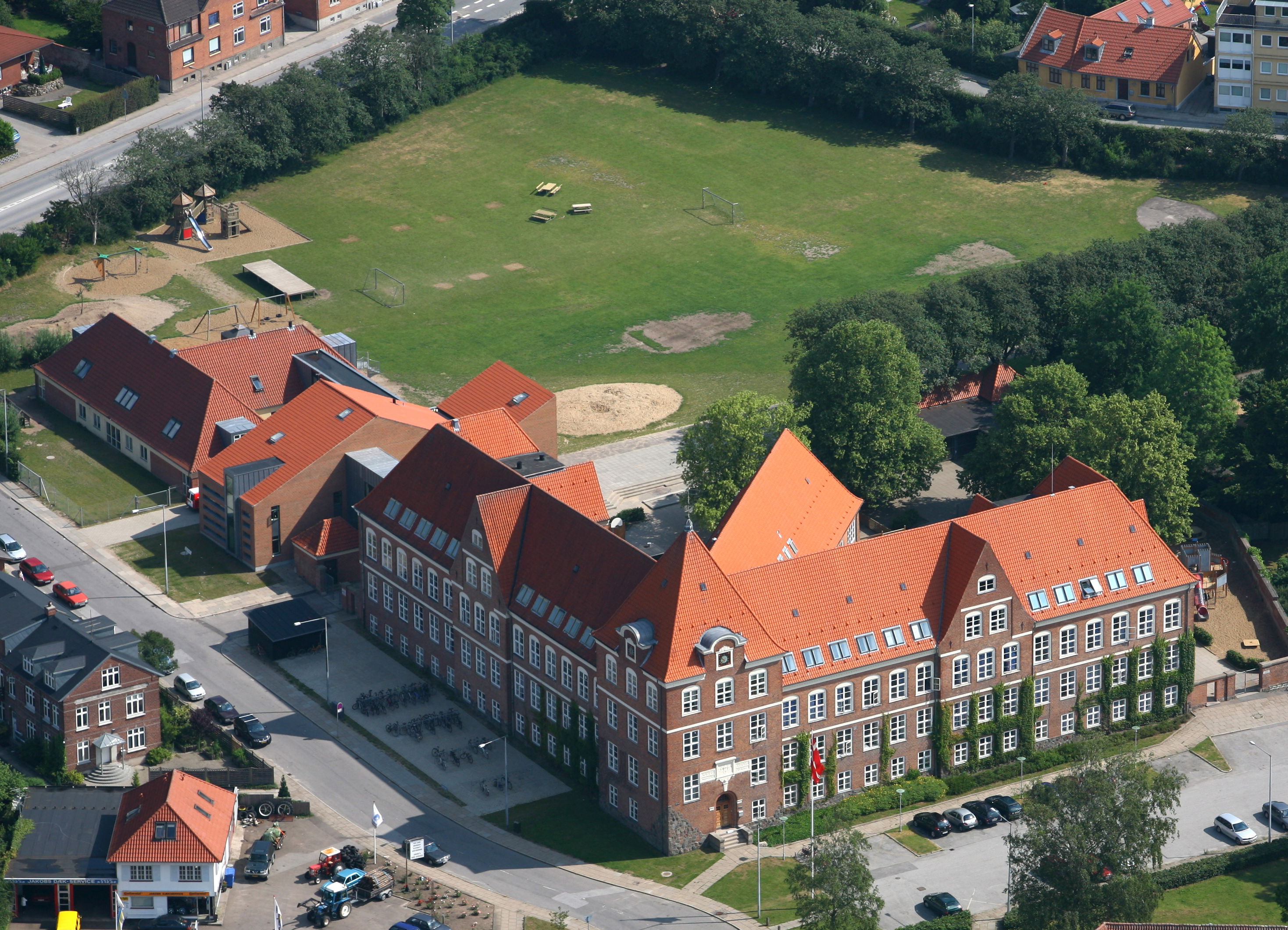 Hobrovejens skole set fra fugleperspektiv